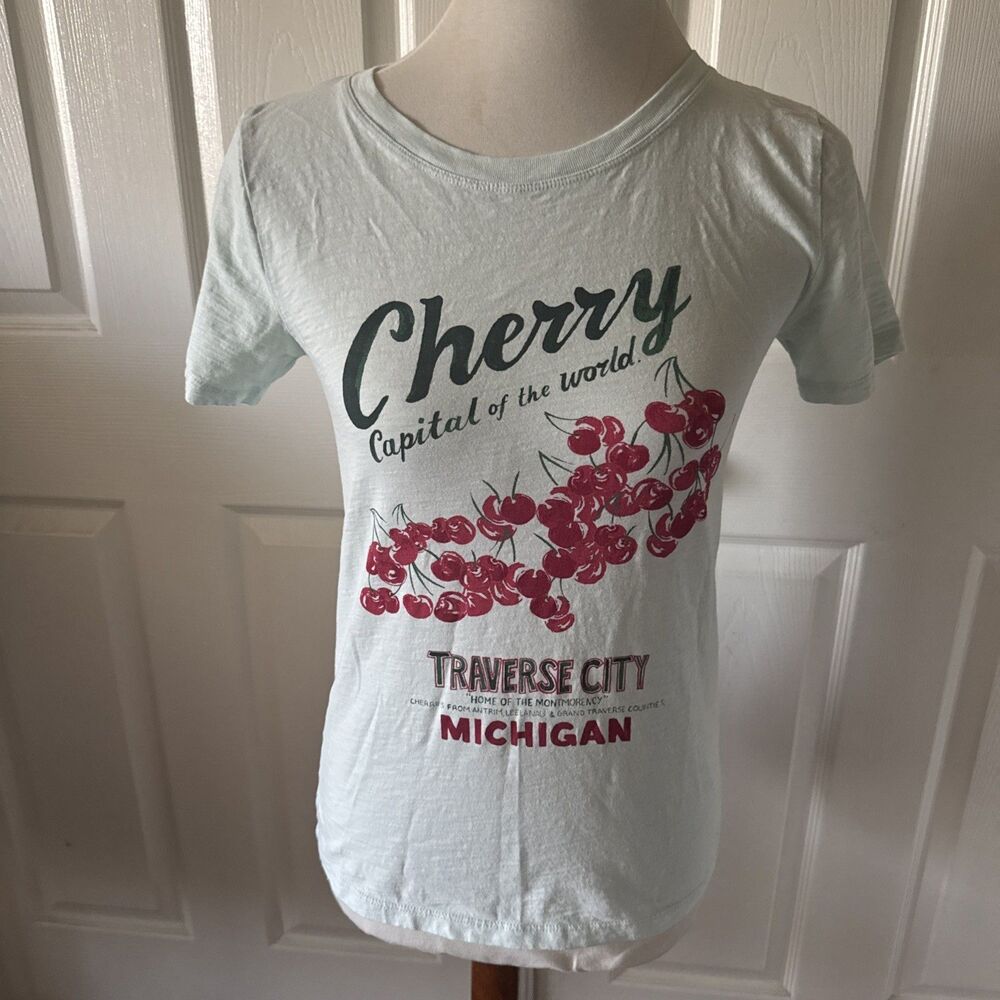 J Crew Womens T Shirt XS Traverse City Michigan Cherries Green Retro Round Neck